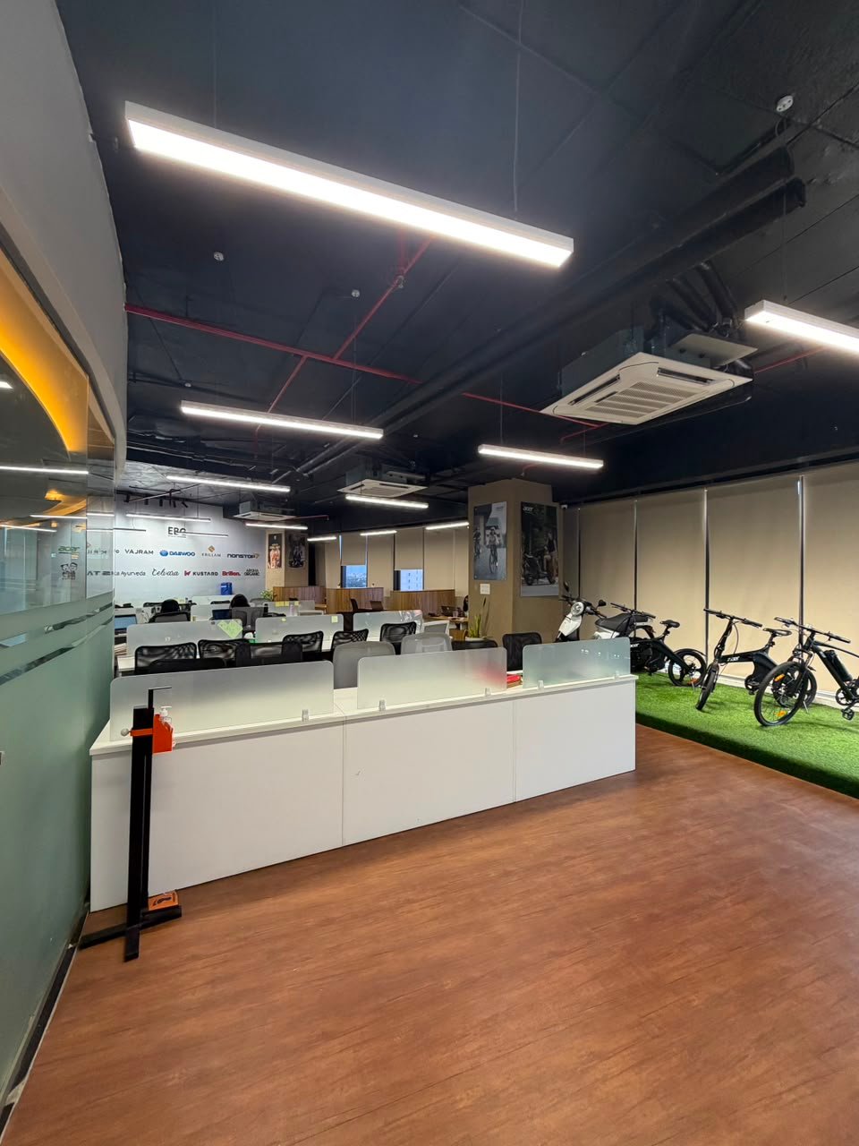 Furnished office space for rent on Palarivattom Bypass, Kochi